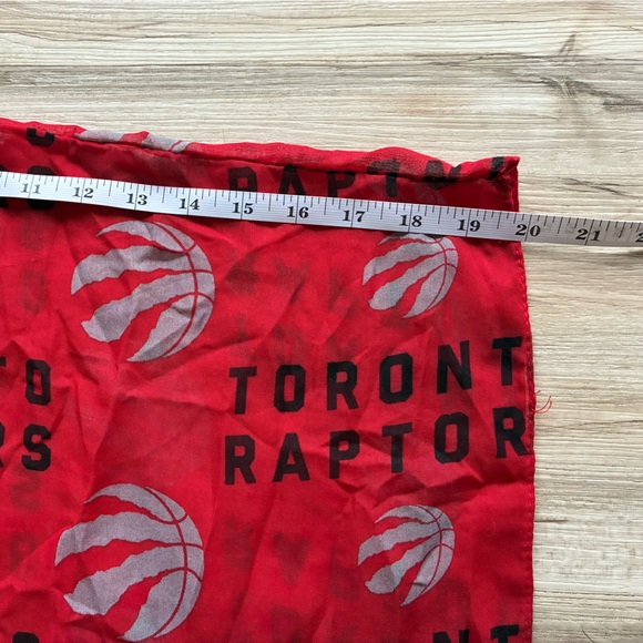 Red Toronto Raptors Basketball Infinity Scarf - Picture 4 of 6